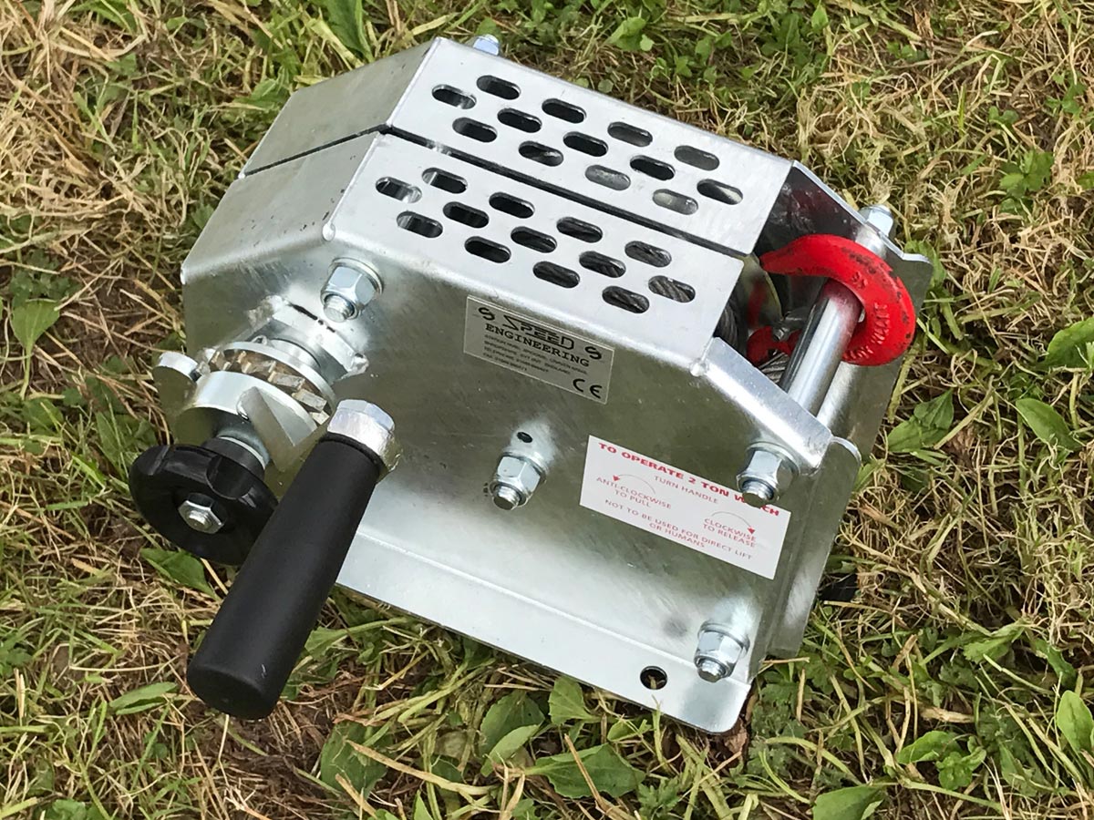 Trailer Winch 2T Horizontal Mount with Hook & 8mm 12m Wire Rope