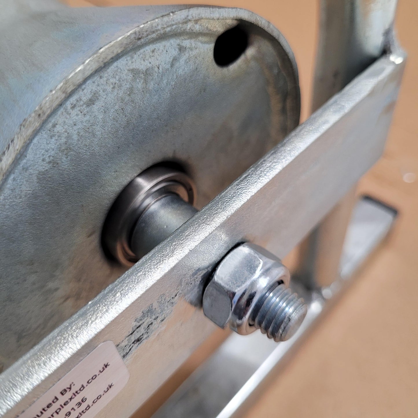 CABLEITUK Heavy Duty Cable Roller Close Up of Bearings