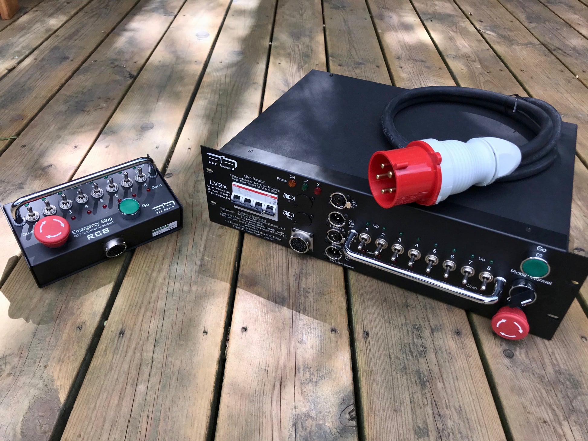Out Board LV8x Low Voltage 8 Way Chain Hoist Controller with RCH8 HandSet