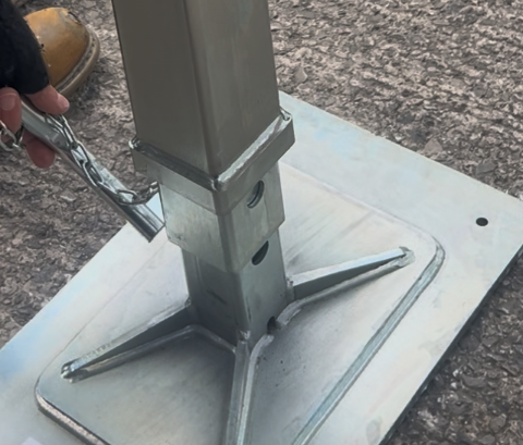 MCJ3 Mechanical Cable Reel Jack Sets - Close up of adjustable pin levels