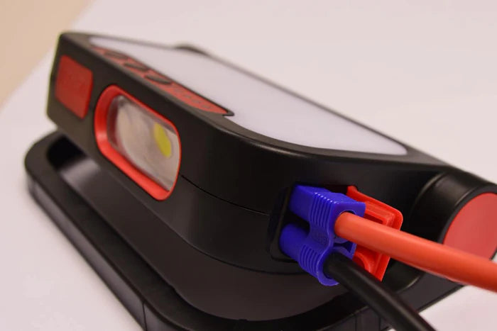 StarBooster - 500 Lumens - Rechargeable Car Jump Starter