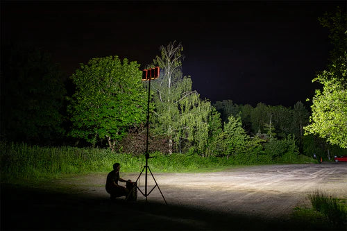 StratoStar X - 115000 Lumens - 30Ah - Rechargeable Tower Floodlight
