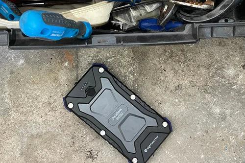 DuraBank 10000 - 10000mAh - Rugged Wireless Charging Power Bank