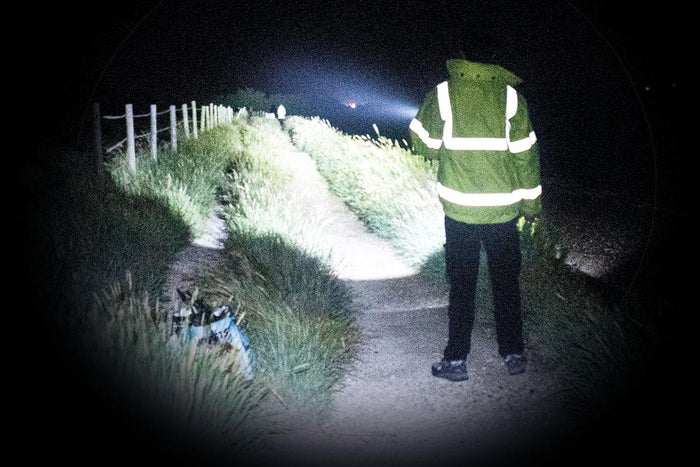 Trigger Pro - 1300 Lumens - Rechargeable Searchlight
